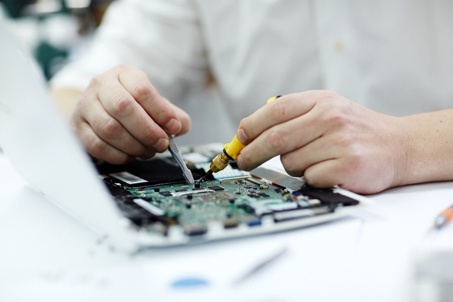 Quick Fix Computer Services Laptop Repair In-Store Mountain View, CA